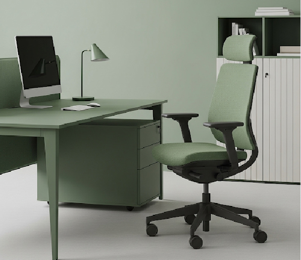 Office chair set with table